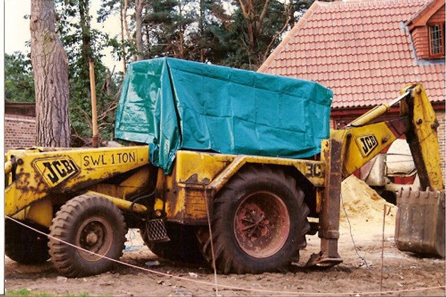 80gsm Waterproof Tarpaulin – Economy Blue Cover with Eyelets